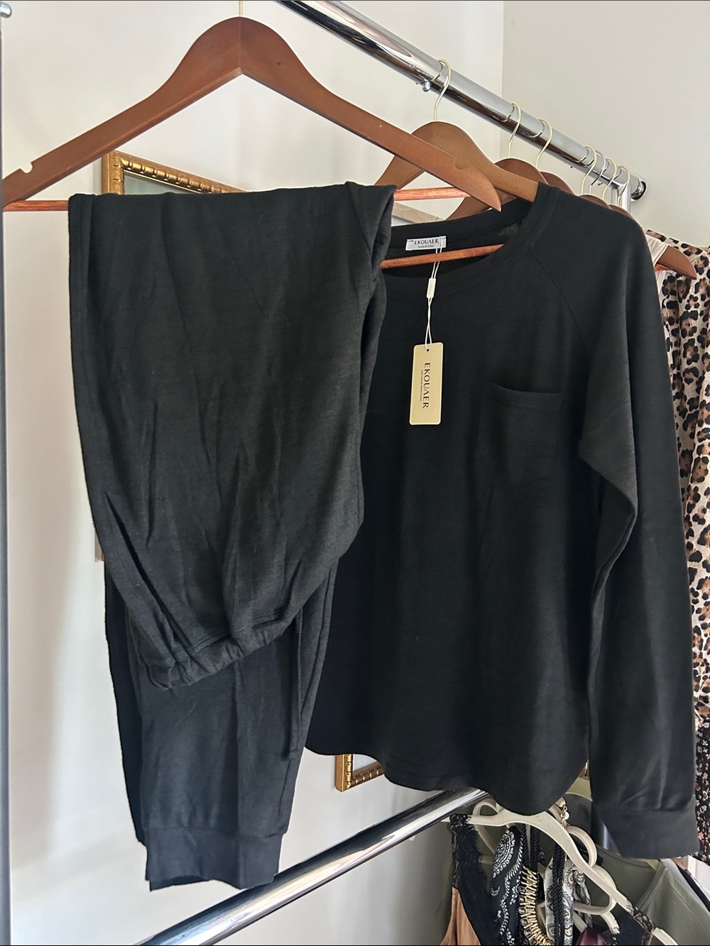 New ekouaer L Black long sleeve top pants stretchy loungewear Set
